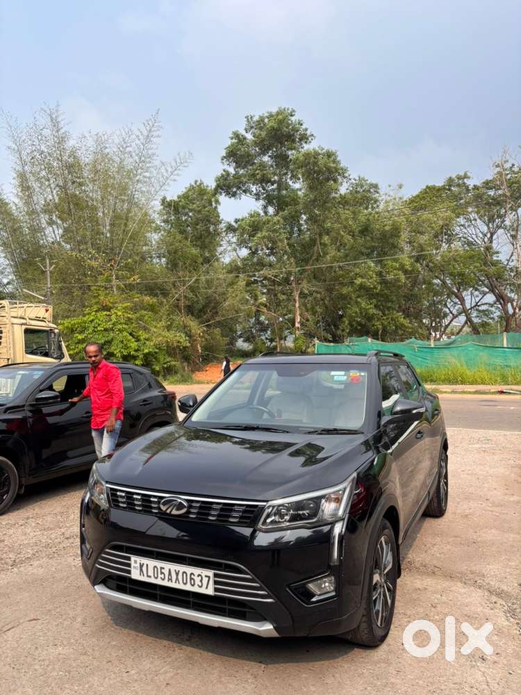 Mahindra Xuv300 2021 Petrol Well Maintained