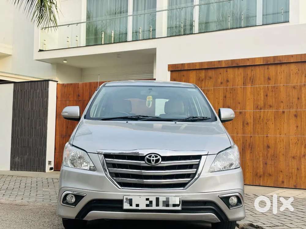 Toyota Innova V 2015 Model