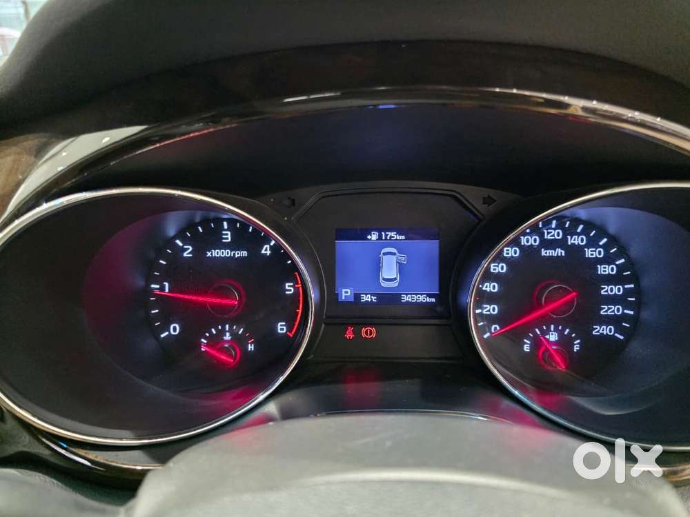 Kia Carnival Limousine Plus 7 Str, 2021, Diesel