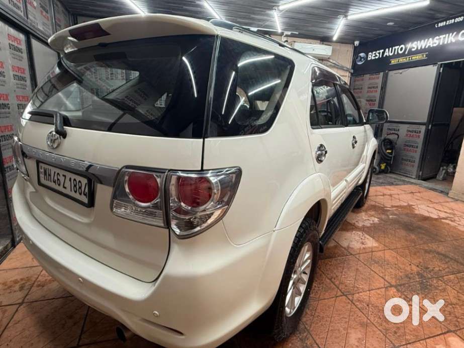 Toyota Fortuner 4x2 Manual, 2014, Diesel