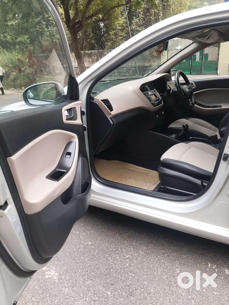Hyundai Elite I20 Sportz (o) 1.2, 2017, Petrol