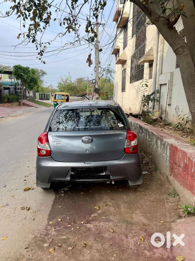 Toyota Etios Liva 2015 Cng & Hybrids 75000 Km Driven