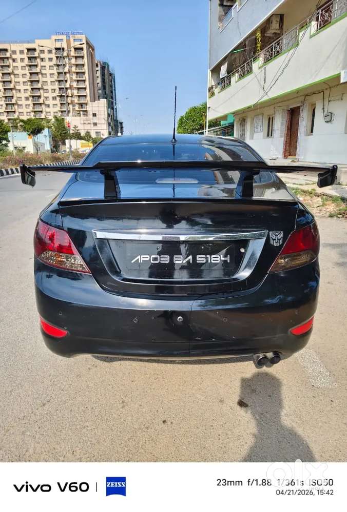 Hyundai Verna 2012