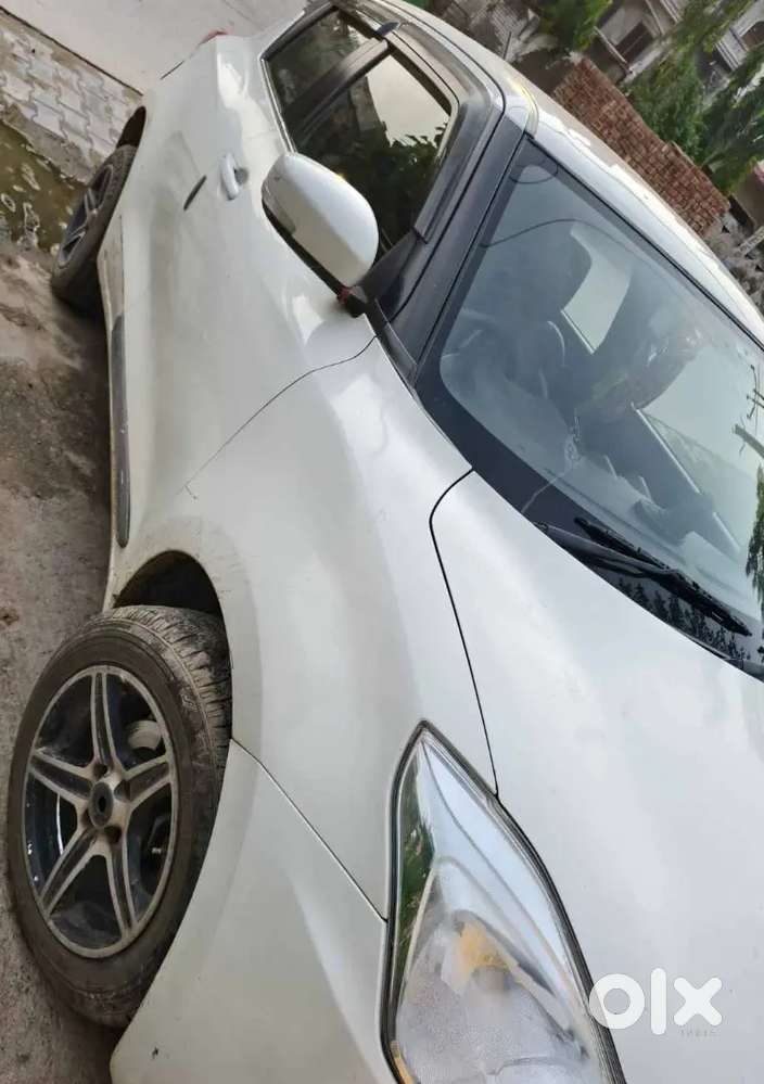 Maruti Suzuki Swift Vxi 2023