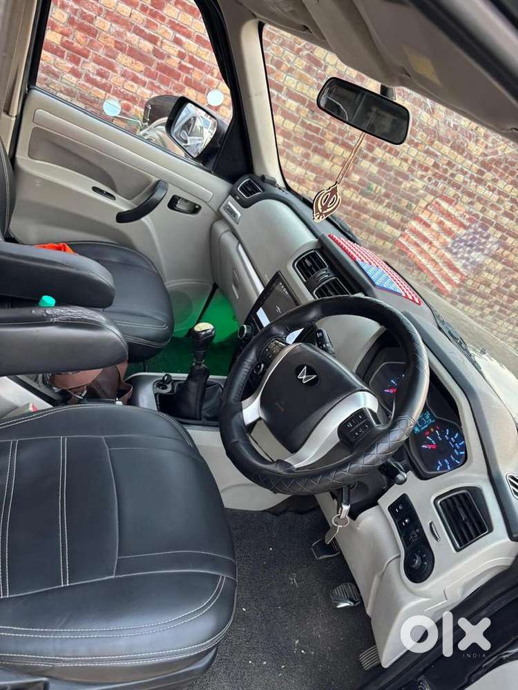 Mahindra Scorpio 2015 S6 Bodykit S11 Diesel 100000 Km Driven