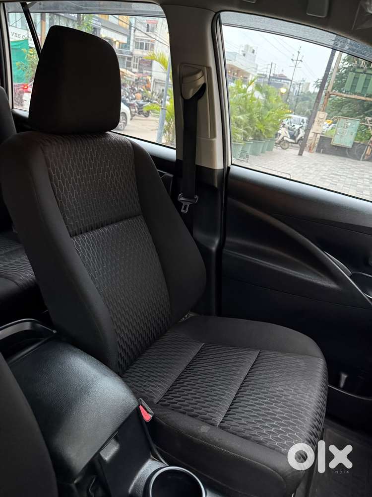 Toyota Innova Crysta 2.4 G Mt 8s, 2022, Diesel