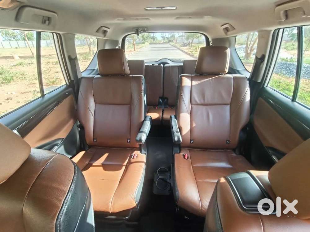 Toyota Innova Crysta 2.8z Automatic, 2017, Diesel