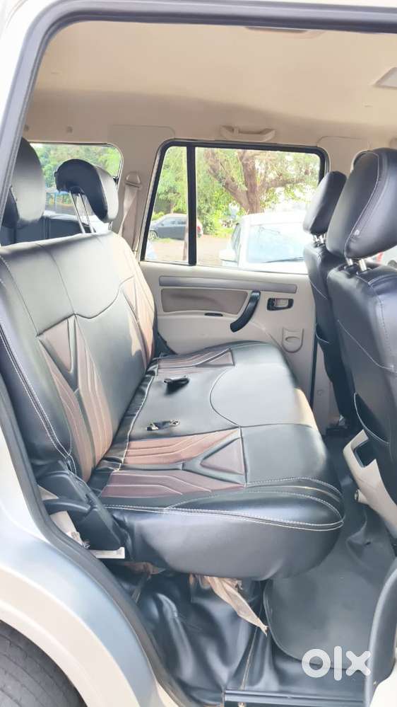 Toyota Innova 2.5 Vx (diesel) 8 Seater Bs Iv, 2014, Diesel