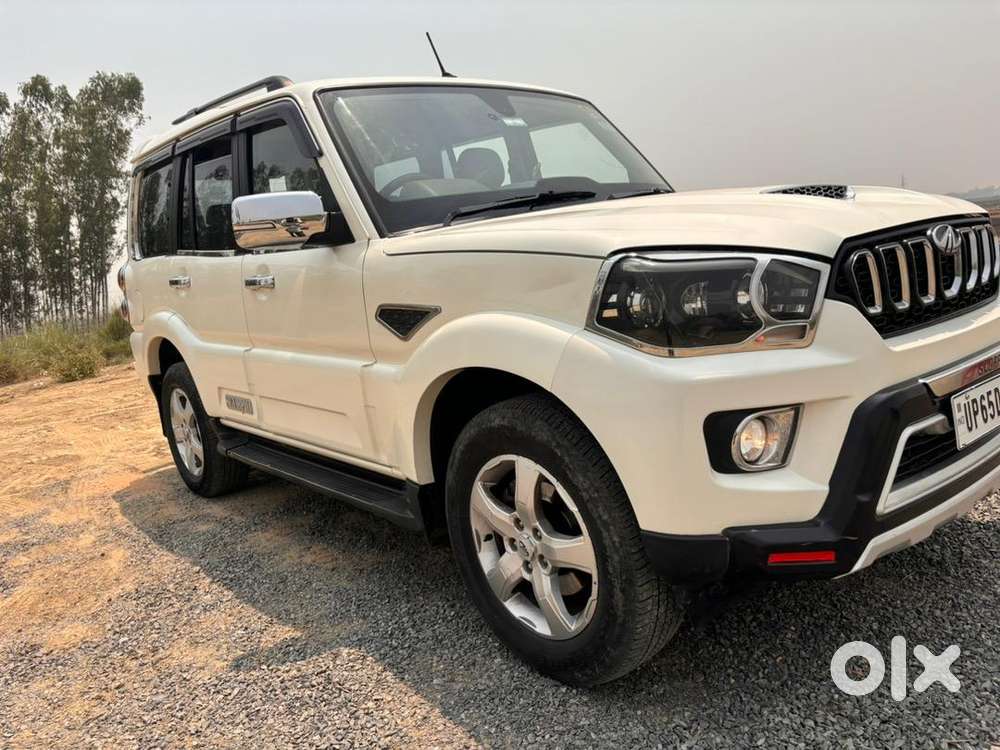 Mahindra Scorpio 2020 September Diesel Showroom Condition