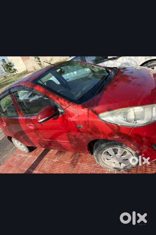 Hyundai I10 Sportz Petrol 2013