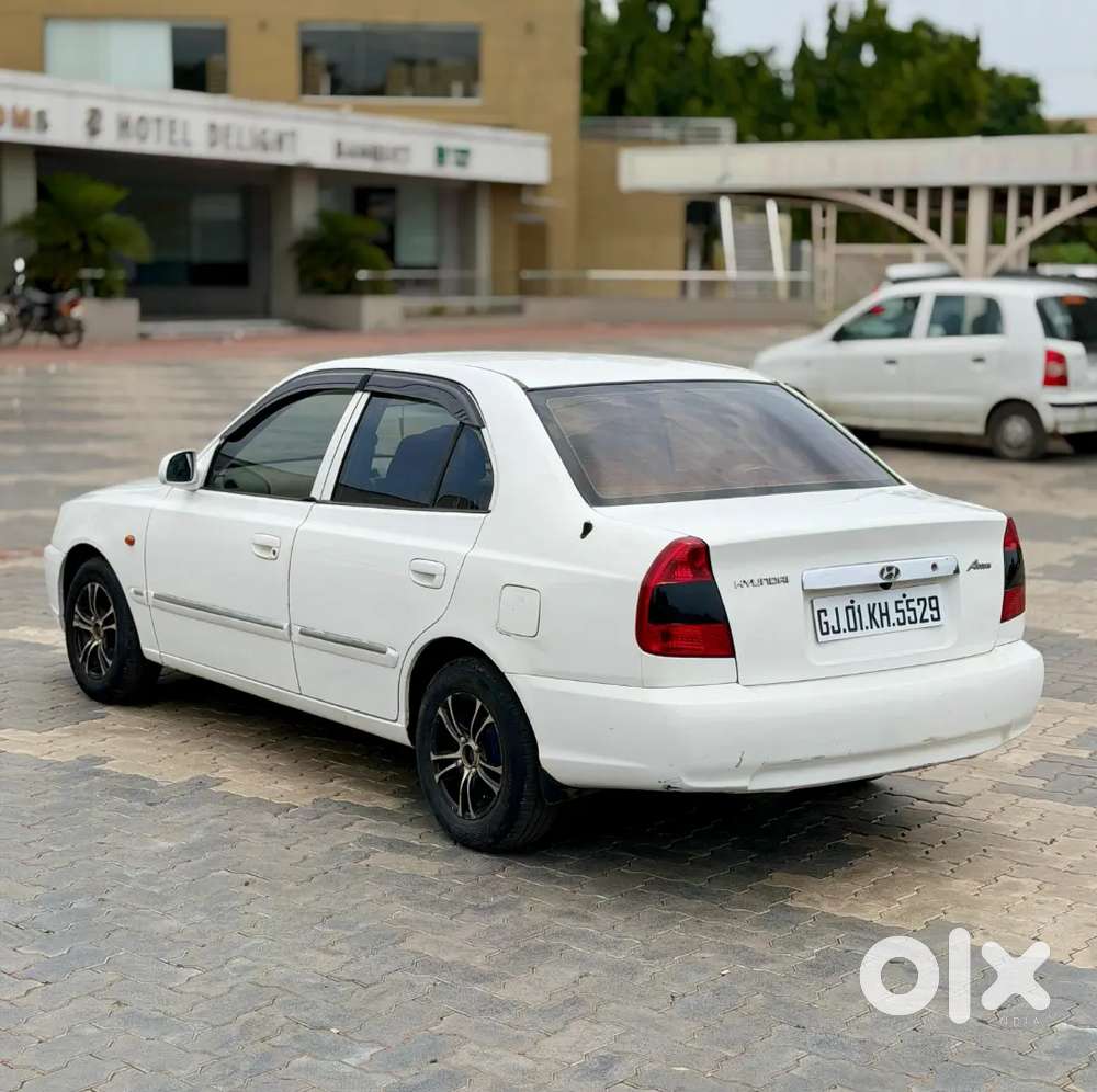 Hyundai Accent 1.5 Gle 2011 Petrol Cng