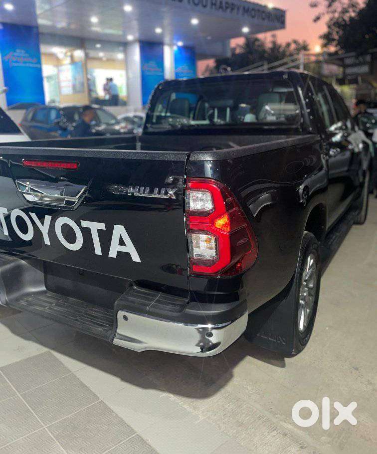 Toyota Hilux 2.8 High 4x4 Mt, 2025, Diesel