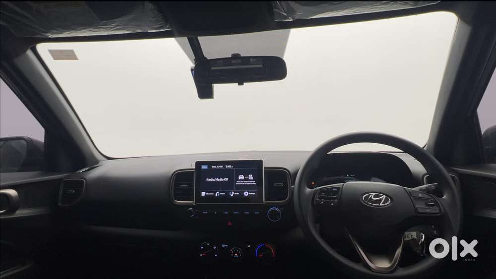 Hyundai Venue S (o) 1.2 Petrol Knight Edition, 2023, Petrol