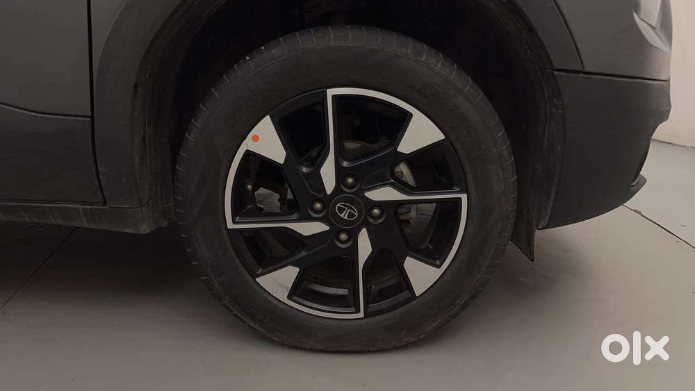 Tata Punch Accomplished Dazzle Mt Sunroof, 2024, Petrol