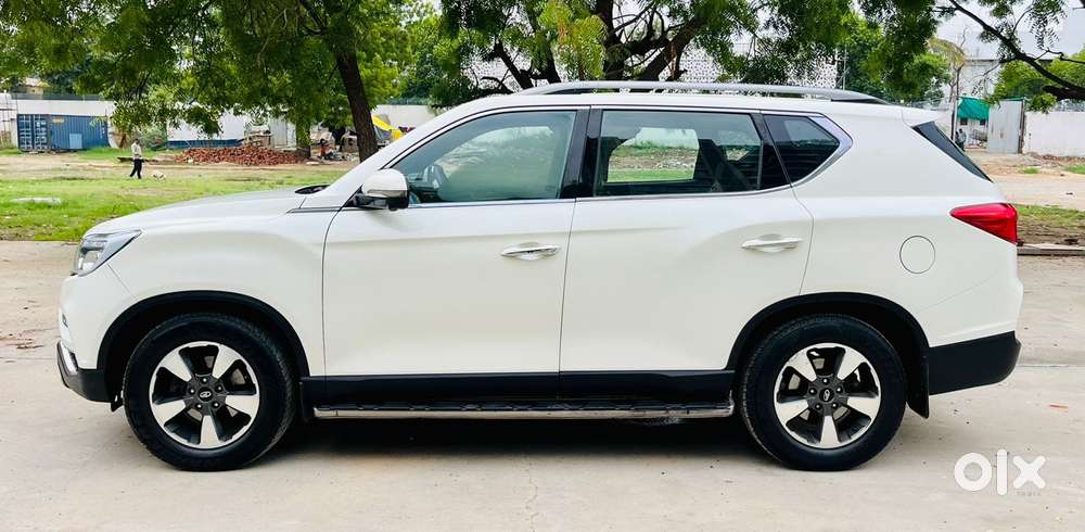 Mahindra Alturas G4 4wd At, 2020, Diesel