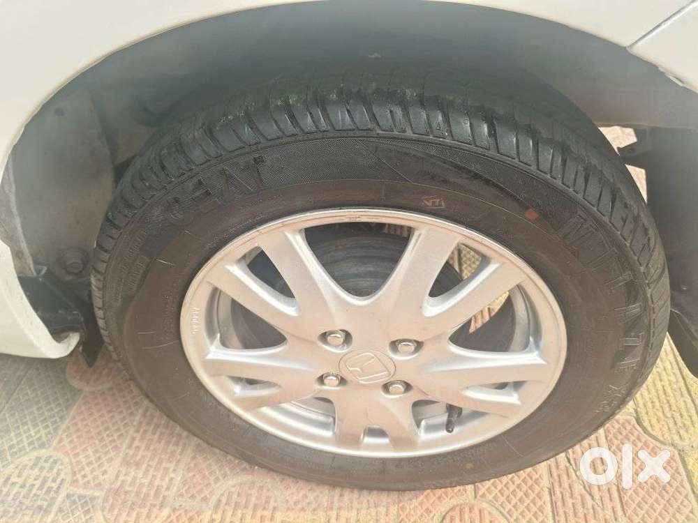 Honda Brio Vx Mt, 2017, Petrol