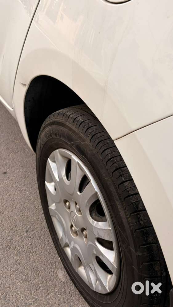 Hyundai I20 Petrol Manual 2012