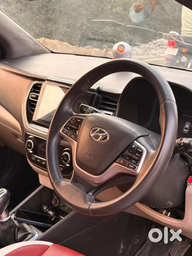 Hyundai Verna 1.6 Sx (o) Vtvt, 2022, Petrol