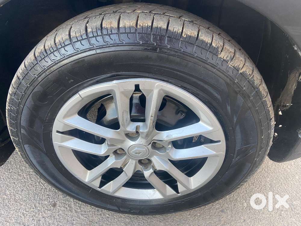 Renault Triber Rxt, 2021, Petrol