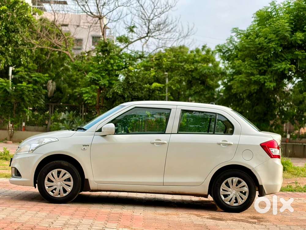 Maruti Suzuki Dzire 1.2 Lxi, 2016, Petrol