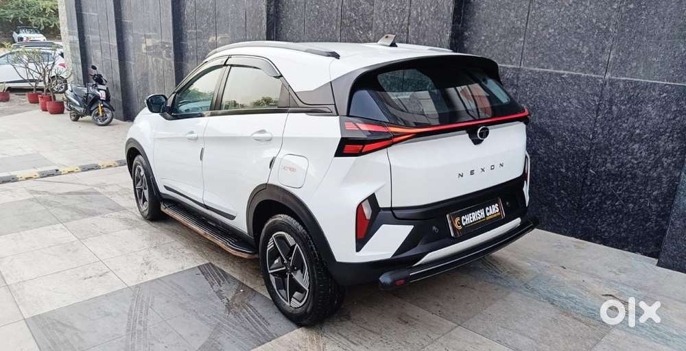 Tata Nexon Creative 1.2 Revotron Petrol 6 Amt, 2023, Petrol