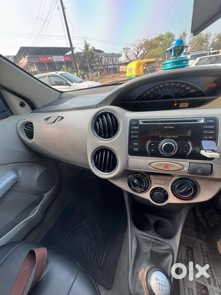 Toyota Etios Liva 2013 Diesel Well Maintained