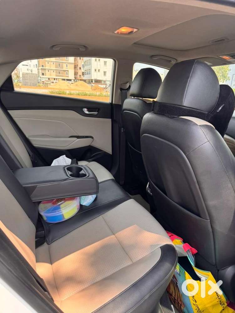 2017 November Verna Top End