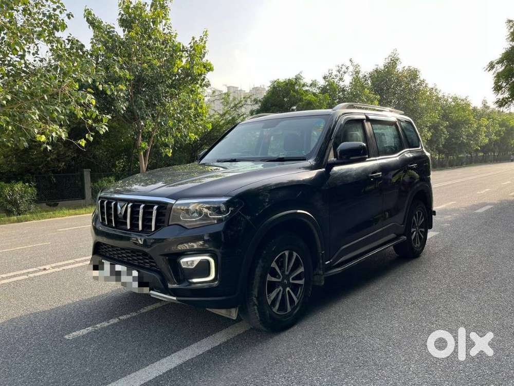 Mahindra Scorpio N Z8 Petrol At 7 Str, 2025, Petrol