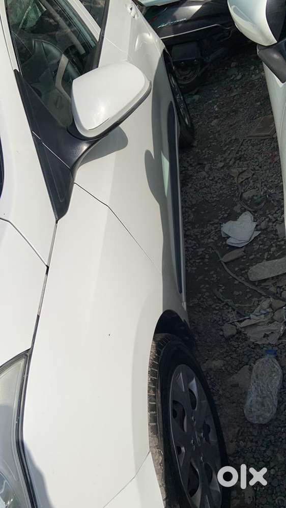 Hyundai Grand I10 2015 Petrol 26300 Km Driven