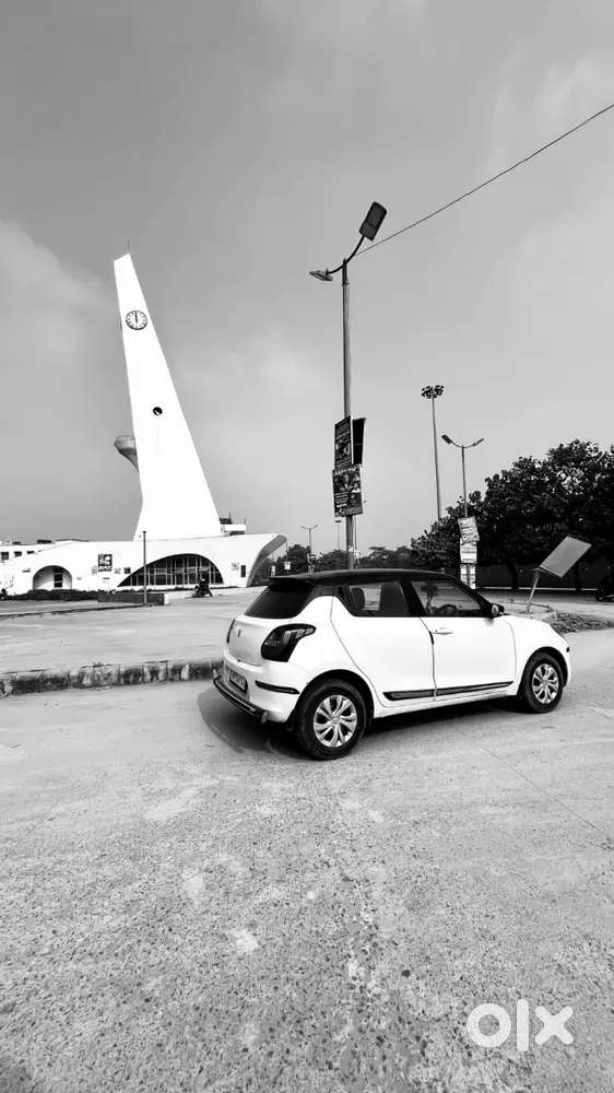 Maruti Suzuki Swift Vxi 2024
