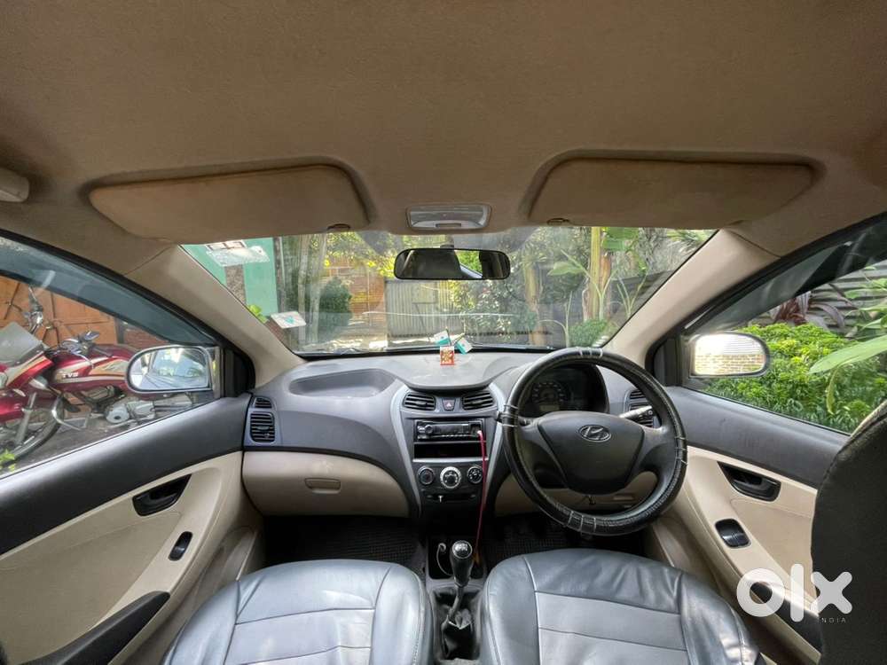 Hyundai Eon Petrol Manual 2015 Year
