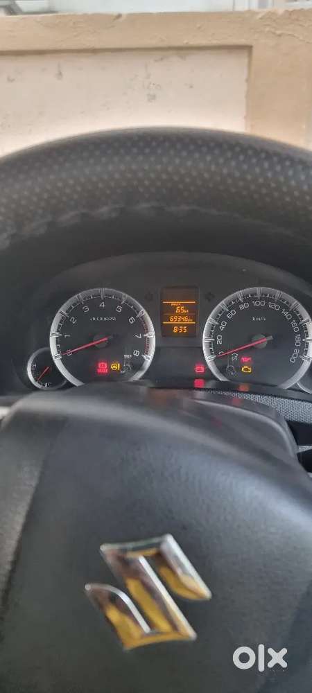 Maruti Suzuki Swift Vxi 2012
