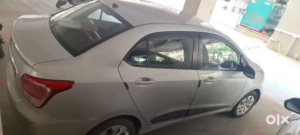 Sellig Hyundai Xcent Diesel201479000 Km Genuine Km With Service Reco