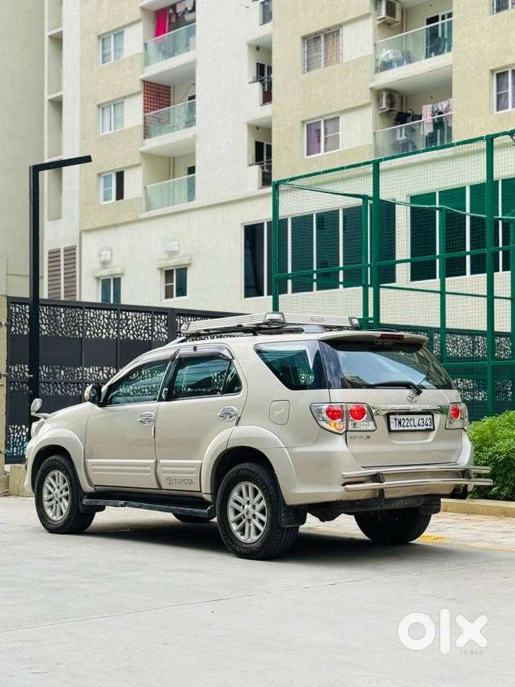 Toyota Fortuner 4x2 Manual, 2013, Diesel