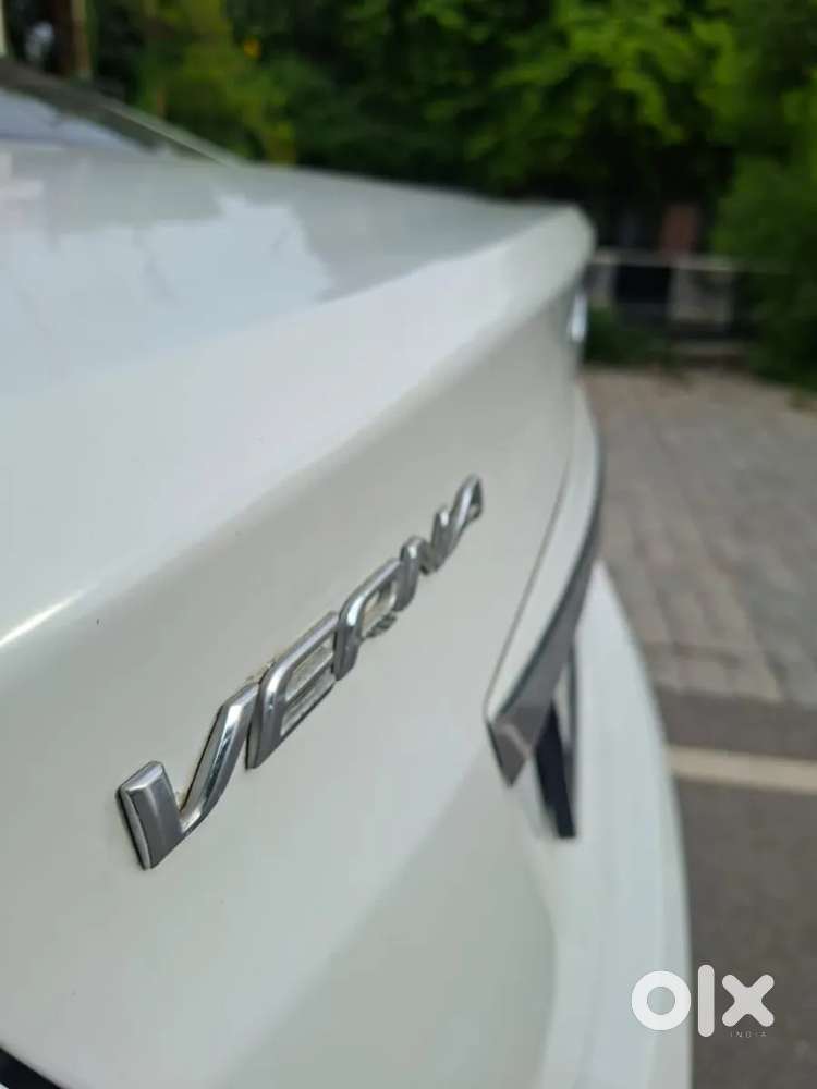 Hyundai Verna 1.6 Crdi Sx, 2015, Diesel