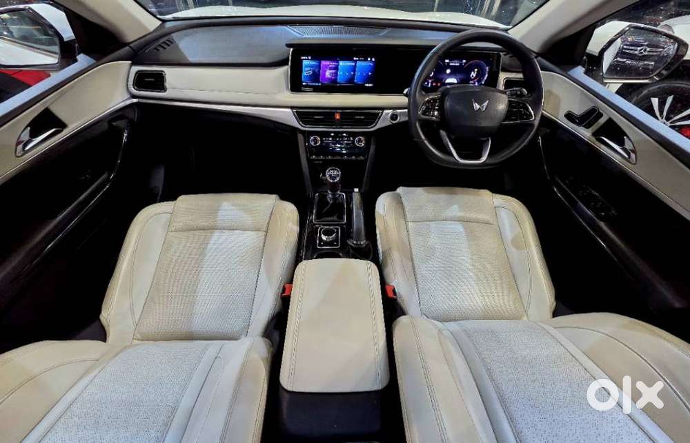 Mahindra Xuv700 2.2 Ax 7 Diesel Mt Str, 2024, Diesel