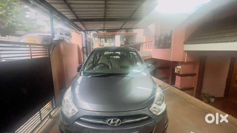 Hyundai I10 2011 Petrol 56800 Km Driven