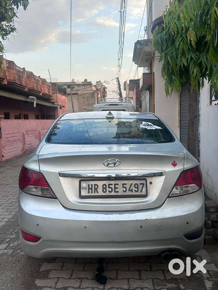 Hyundai Car Diesel 2011