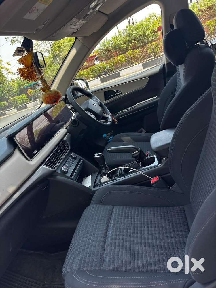 Mahindra Xuv700 2024 Diesel Good Condition With Extended Warranty