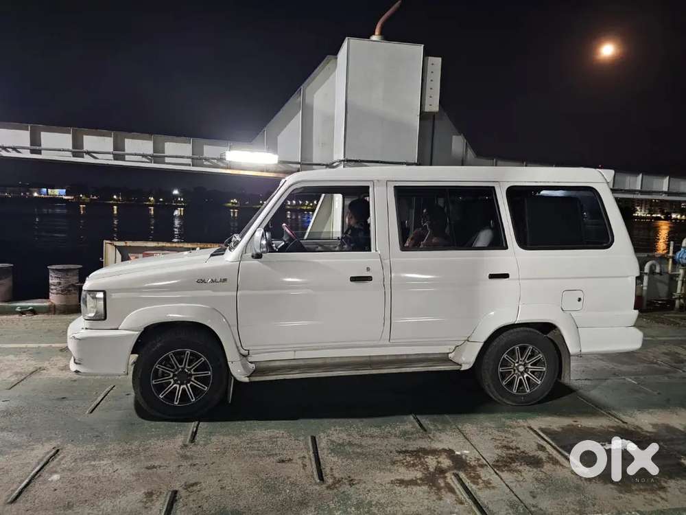 Toyota Qualis 2001 Diesel Well Maintained