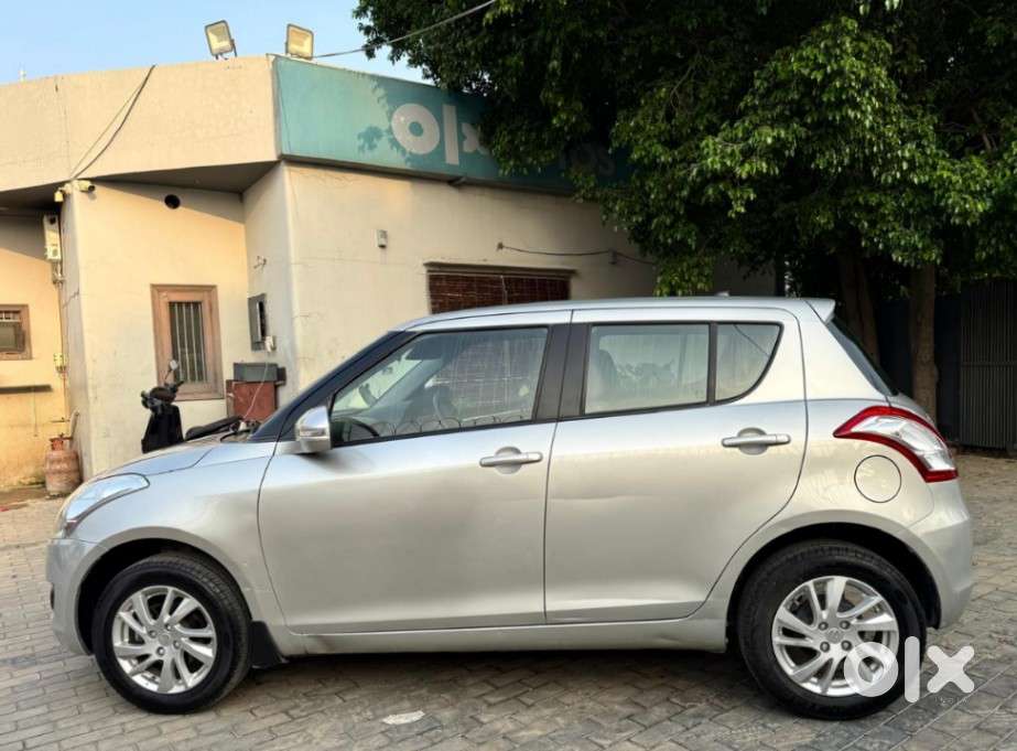 Maruti Suzuki Swift Vvt Zxi, 2013, Petrol