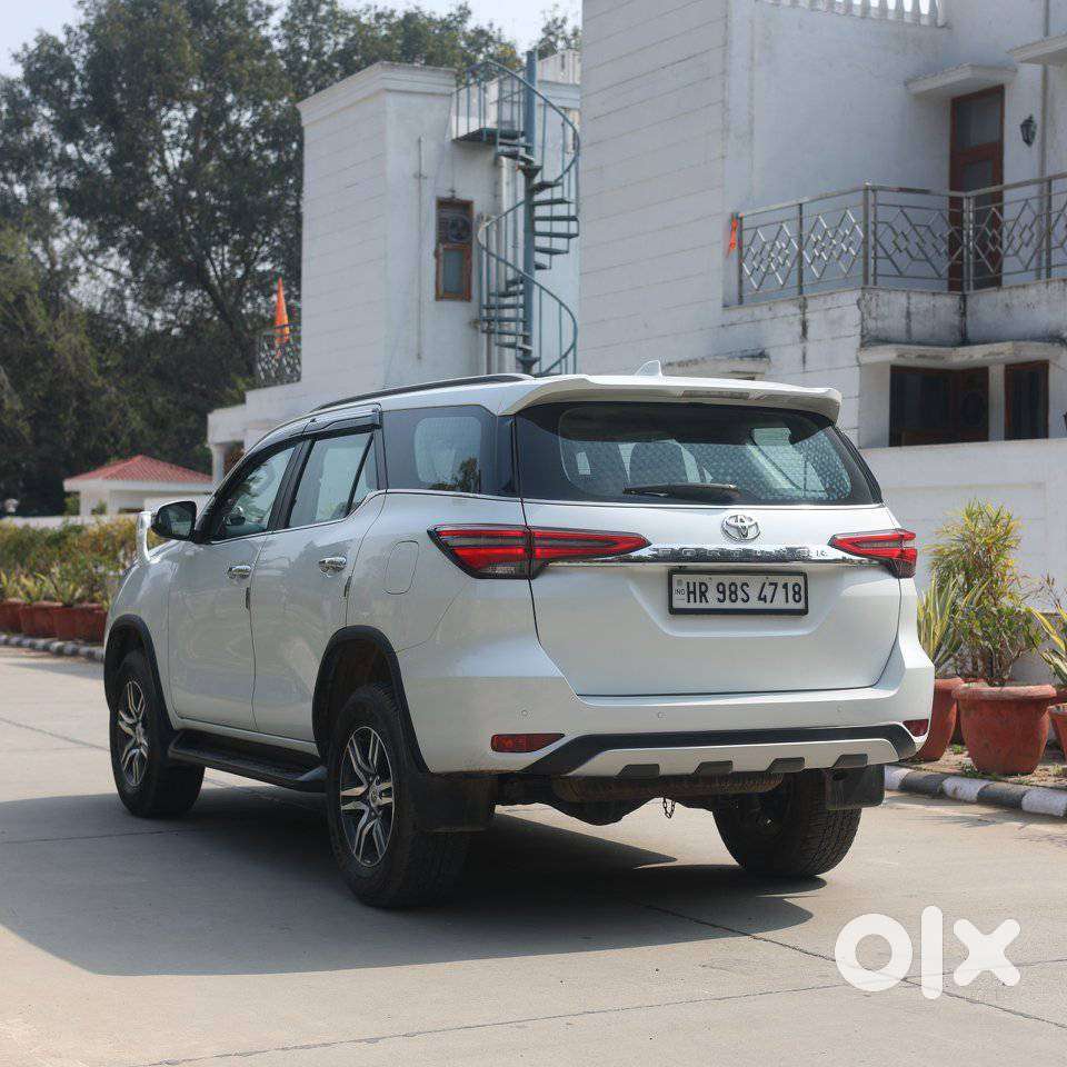 Toyota Fortuner 3.0 4x2 Automatic, 2024, Petrol