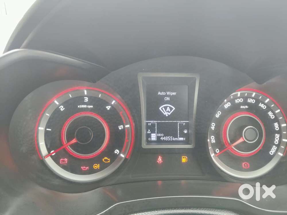 Mahindra Xuv300 W8 Diesel, 2022, Diesel