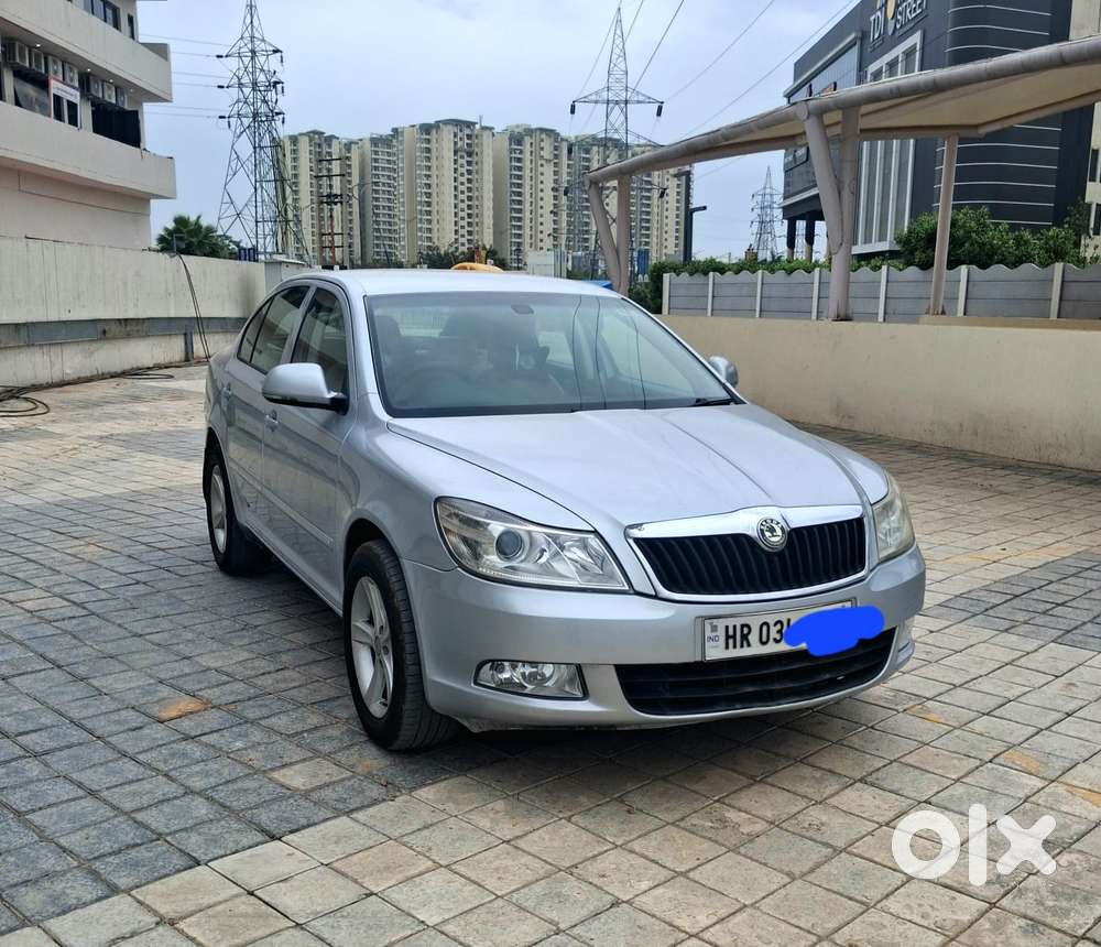 Skoda Laura 1.9 Tdi At Ambiente, 2010, Diesel