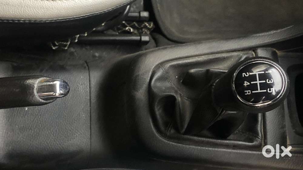 Maruti Suzuki Swift Vxi, 2015, Petrol