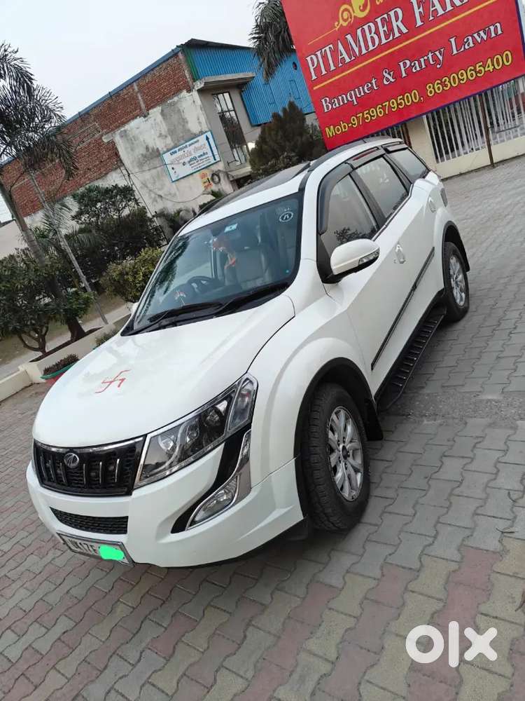 Mahindra Xuv500 2017 W10
