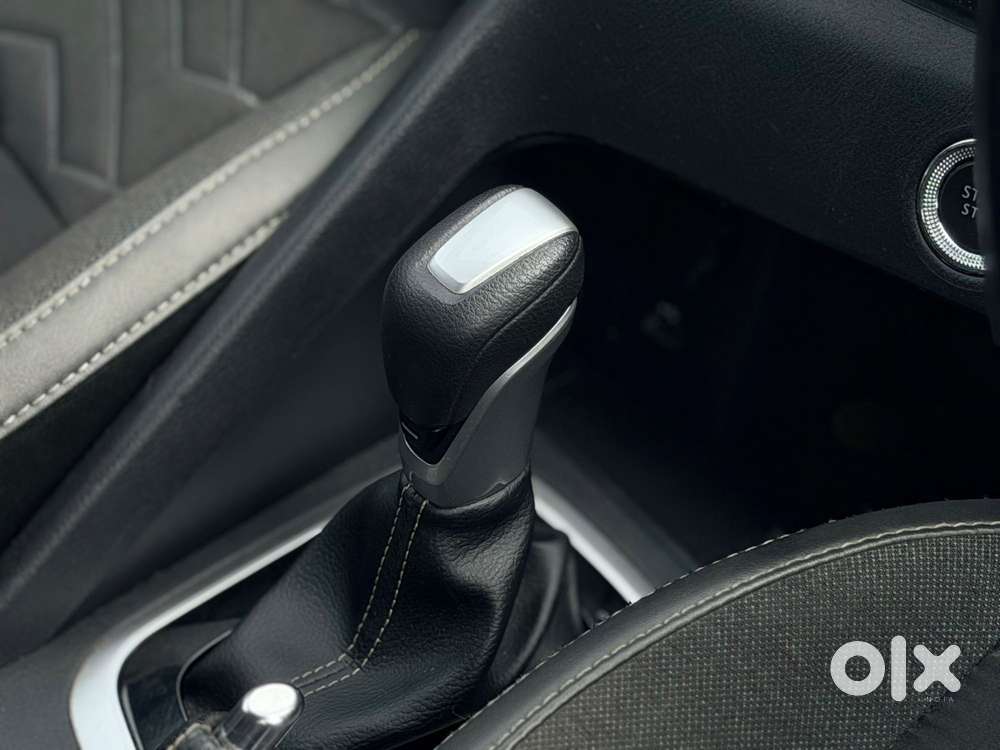 Nissan Magnite 1.0 Xv Premium Turbo Cvt, 2023, Petrol