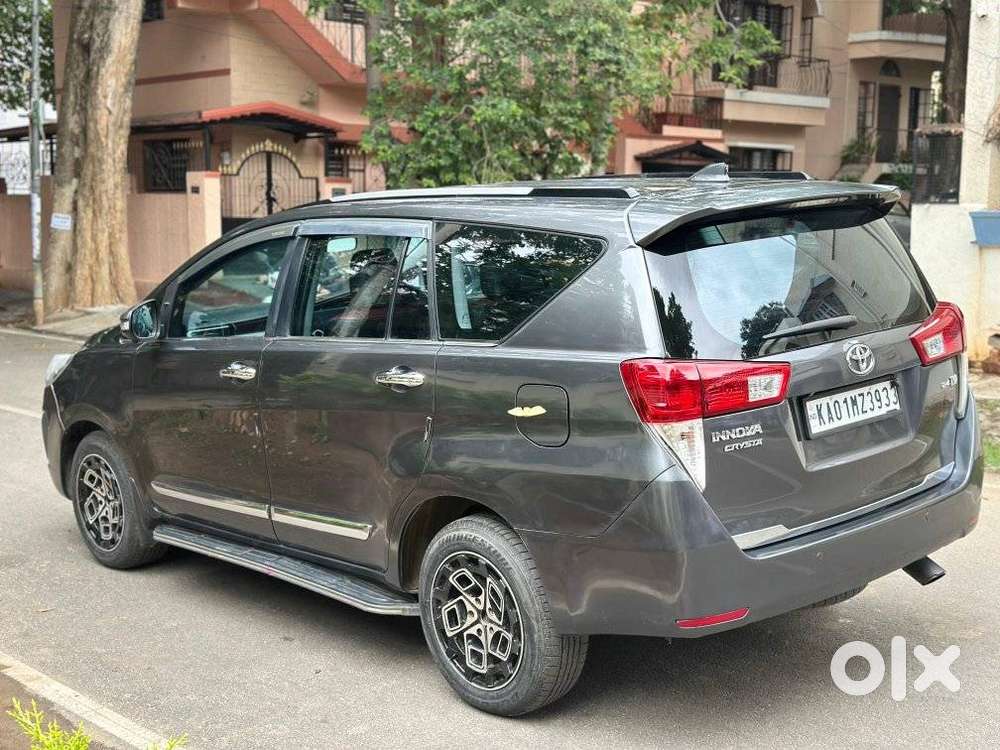 Toyota Innova Crysta 2.4 V 7 STR, 2016, Diesel