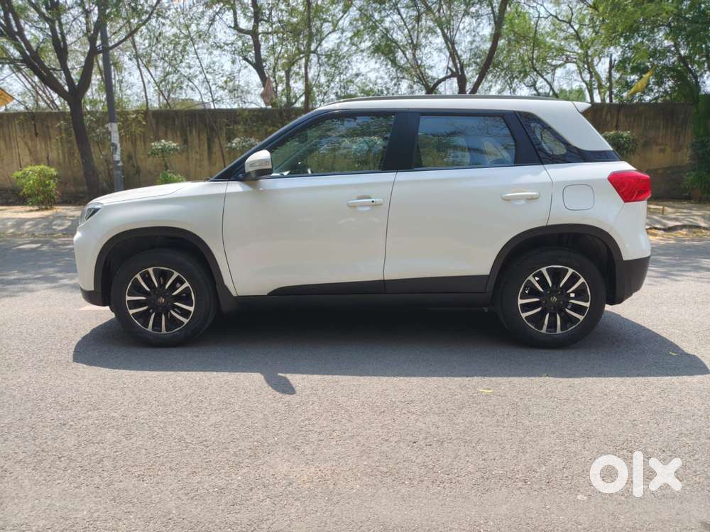 Maruti Suzuki Brezza 1.5 Zxi Plus At Smart Hybrid, 2021, Petrol