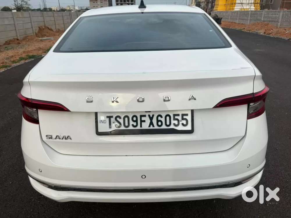 Skoda Slavia Style 1.0l Tsi At, 2022, Petrol